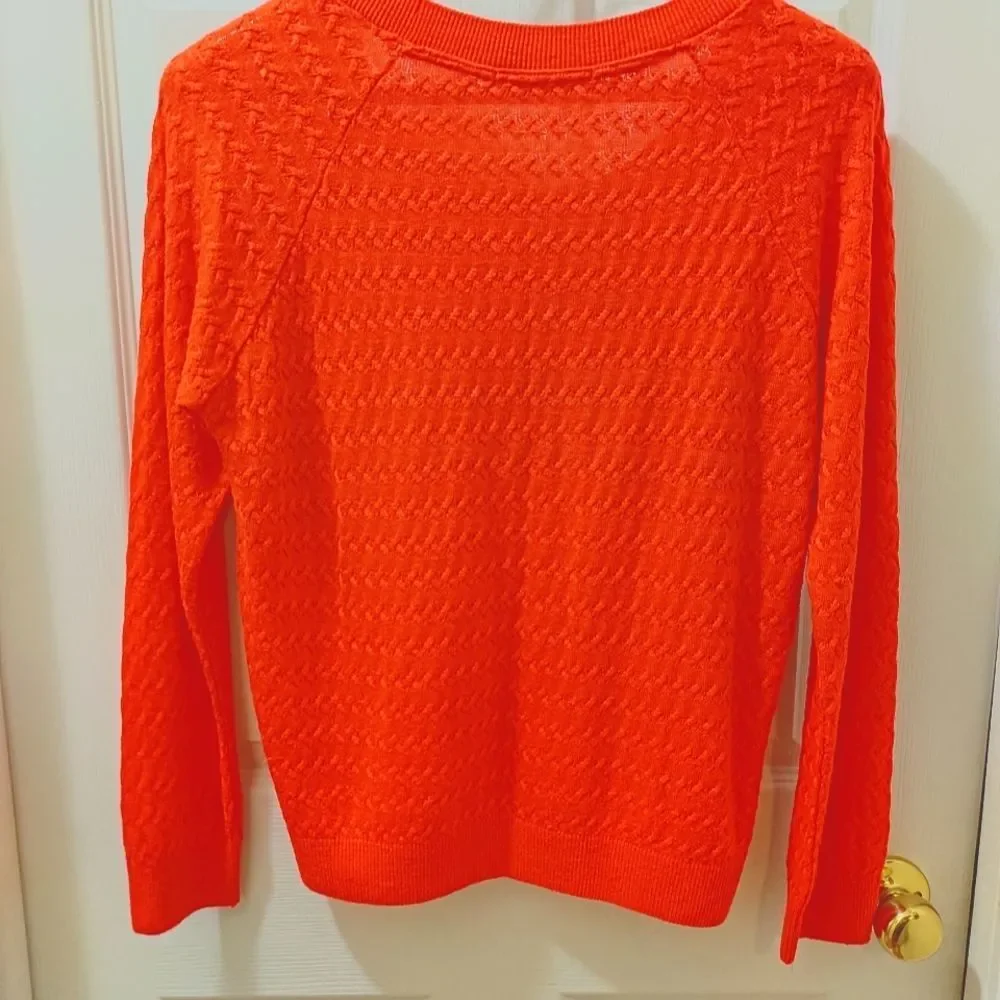 Red Sweater - Picture 4 of 4